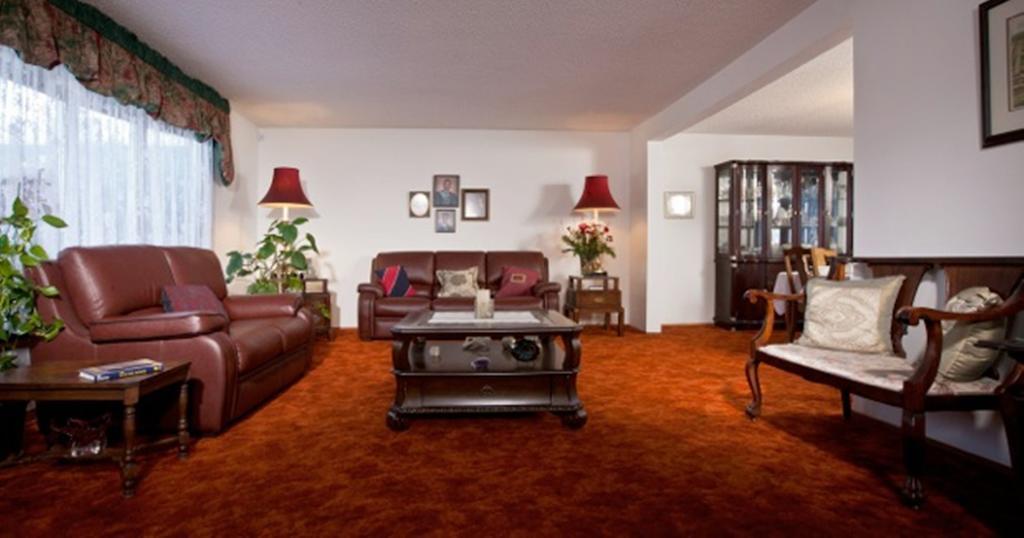 Wild Rose Bed & Breakfast Saskatoon Exterior photo
