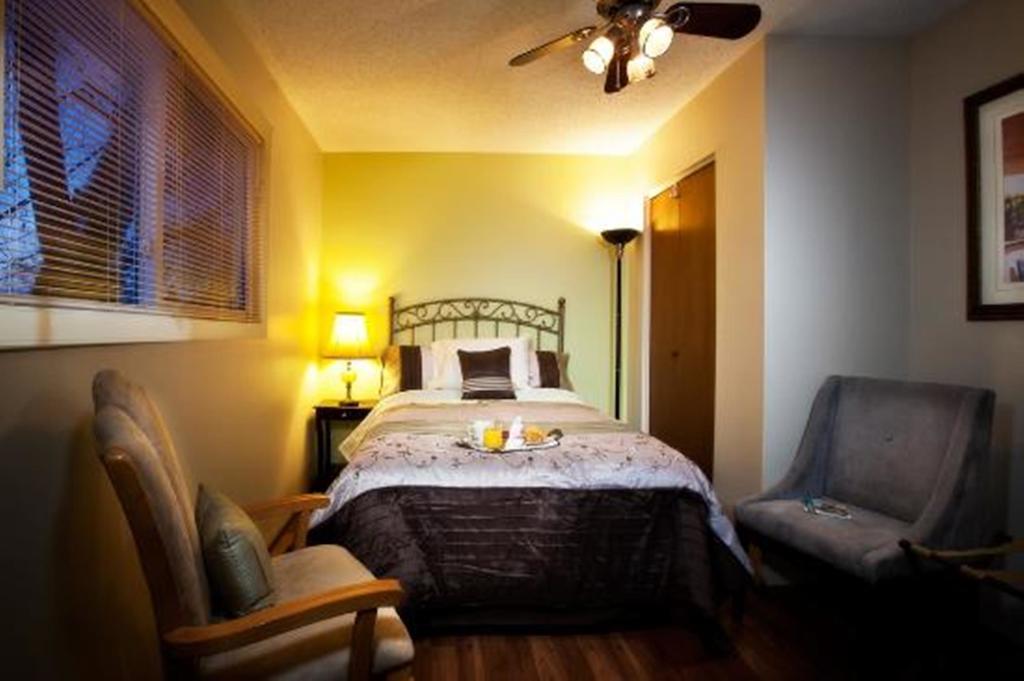Wild Rose Bed & Breakfast Saskatoon Room photo