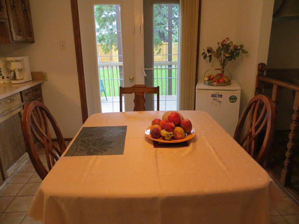 Wild Rose Bed & Breakfast Saskatoon Exterior photo